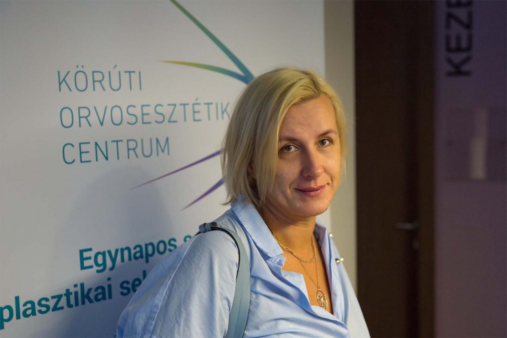 Palásti Márti a Körúti Orvosi Centrumban